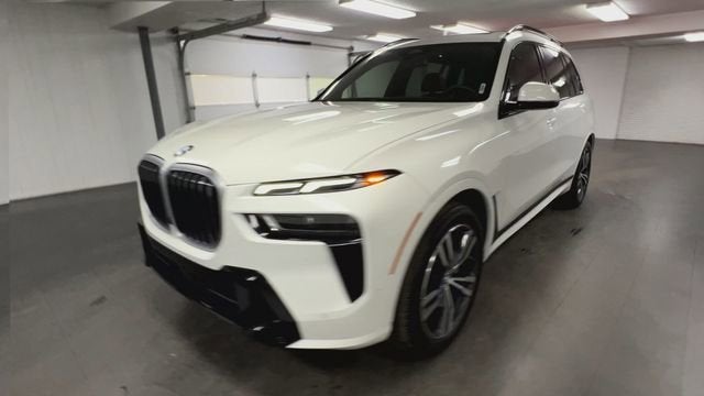 2023 BMW X7 xDrive40i