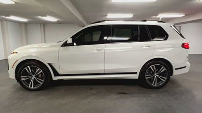 2023 BMW X7 xDrive40i