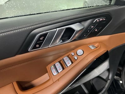 2024 BMW X7 M60i