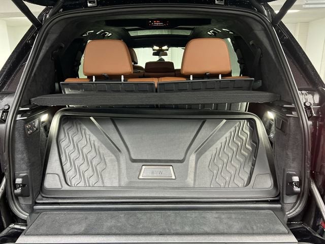 2024 BMW X7 M60i