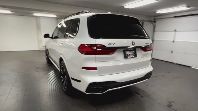2022 BMW X7 xDrive40i