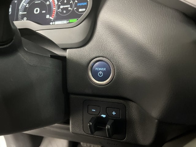 2023 Toyota Sequoia SR5