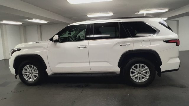 2023 Toyota Sequoia SR5
