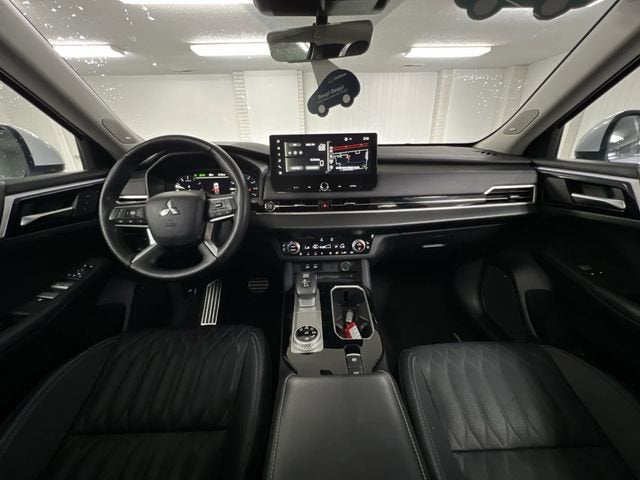 2025 Mitsubishi Outlander SEL