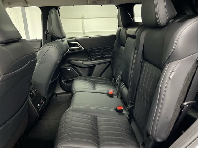 2025 Mitsubishi Outlander SEL