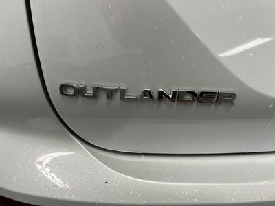 2025 Mitsubishi Outlander SEL