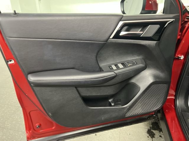 2024 Mitsubishi Outlander Plug-In Hybrid SE