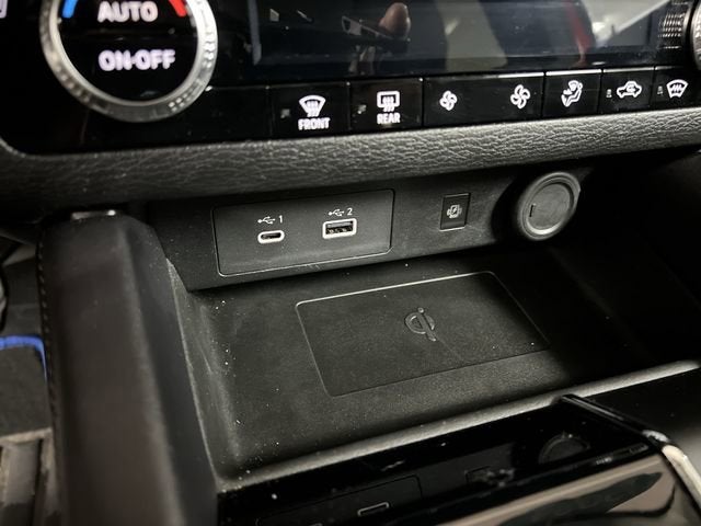 2024 Mitsubishi Outlander Plug-In Hybrid SE