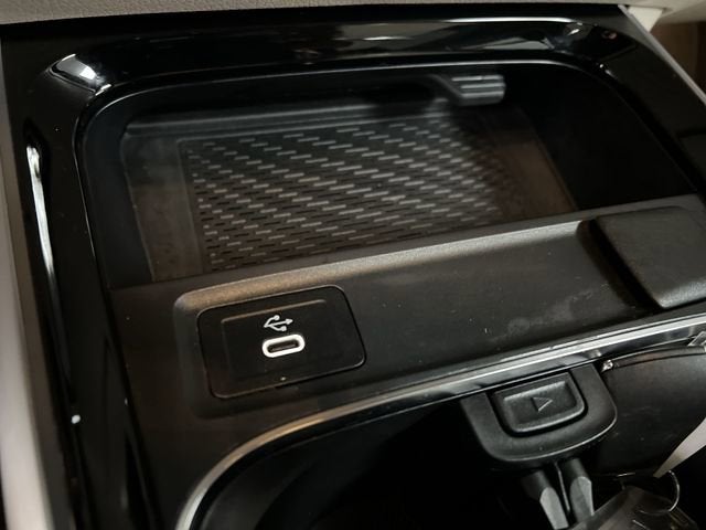 2024 Mercedes-Benz GLB 250 4MATIC®