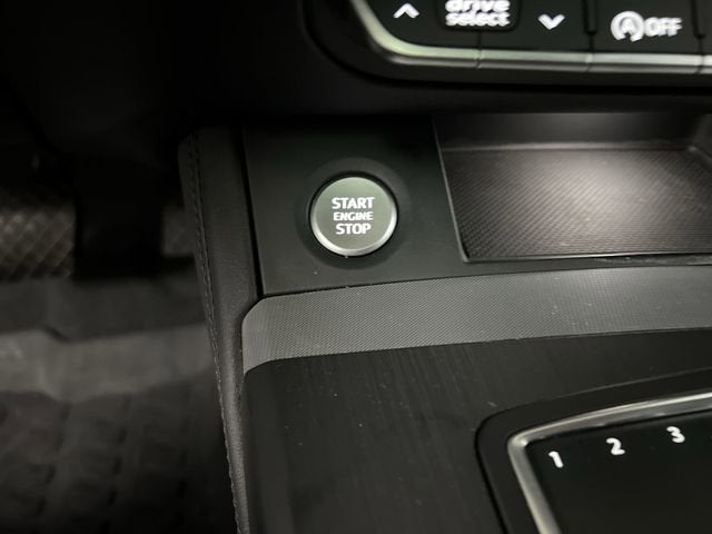 2020 Audi Q5 Titanium Premium Plus