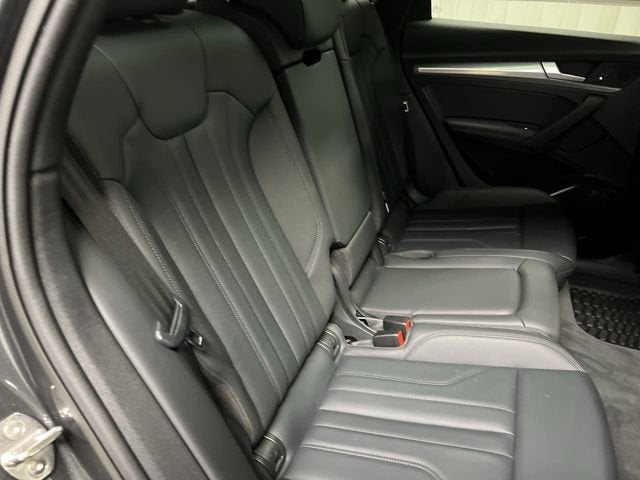 2020 Audi Q5 Titanium Premium Plus