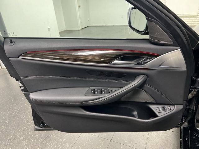 2023 BMW 5 Series 530e xDrive